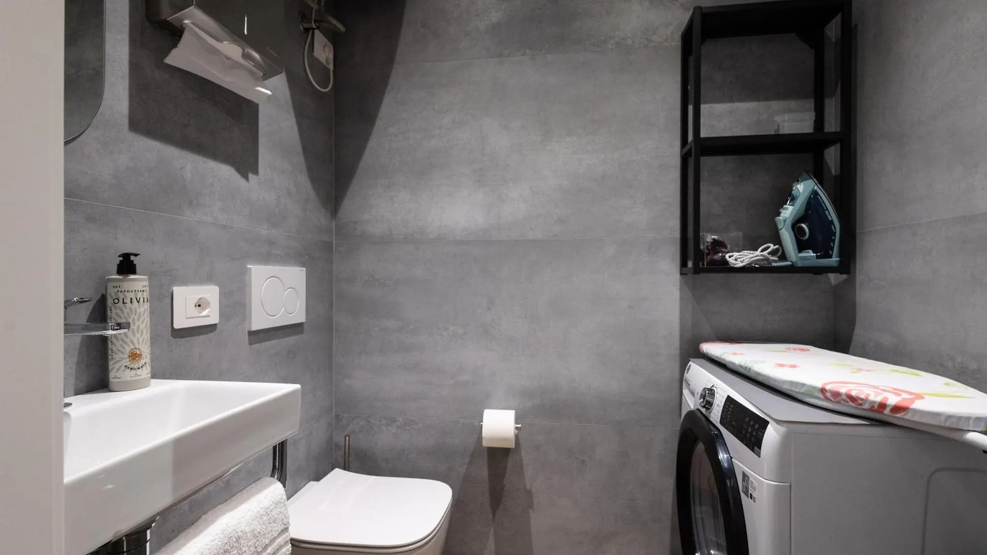 Style & Stone Guest House Rome Italy