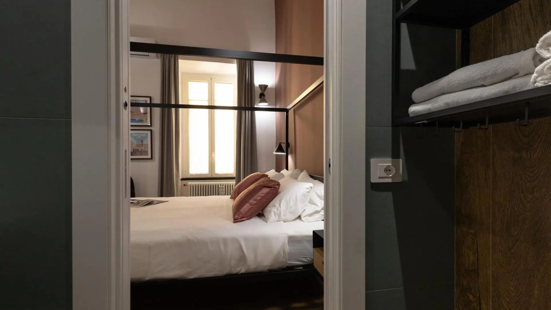 Style & Stone Guest House Rome Italy