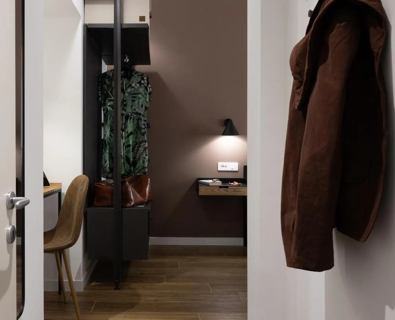 Style & Stone Guest House 로마